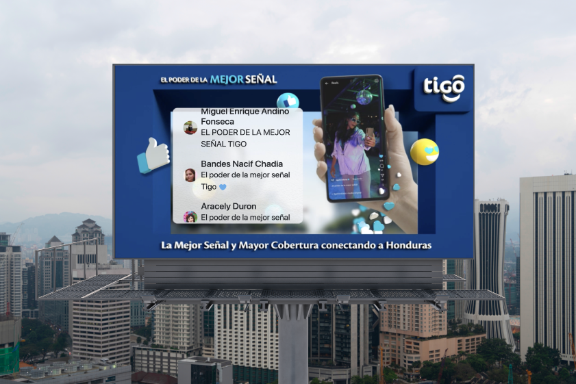 Cartel de Tigo con comentarios de Facebook en vivo